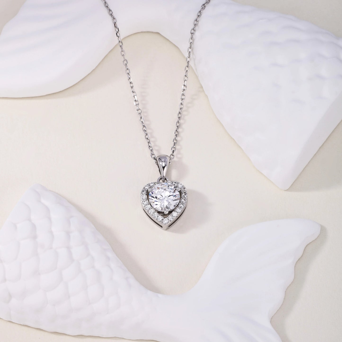 925 Sterling Silver 5A Round Cubic Zirconia Heart Pendant Women