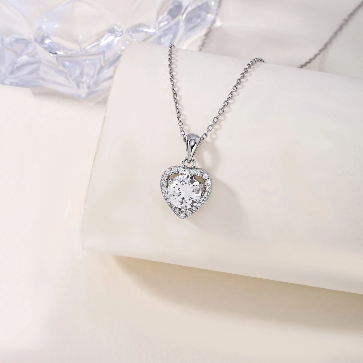 925 Sterling Silver 5A Round Cubic Zirconia Heart Pendant Women