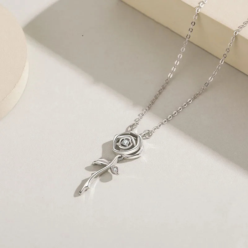 925 Sterling Silver Rose Shaped Pendant