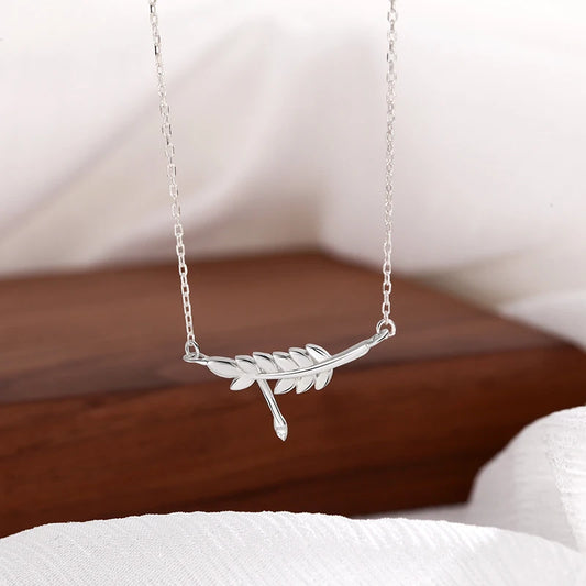 925 Sterling Silver Leaf Exquisite Pendant