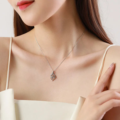 925 Elegant Shaped Pendant Necklace