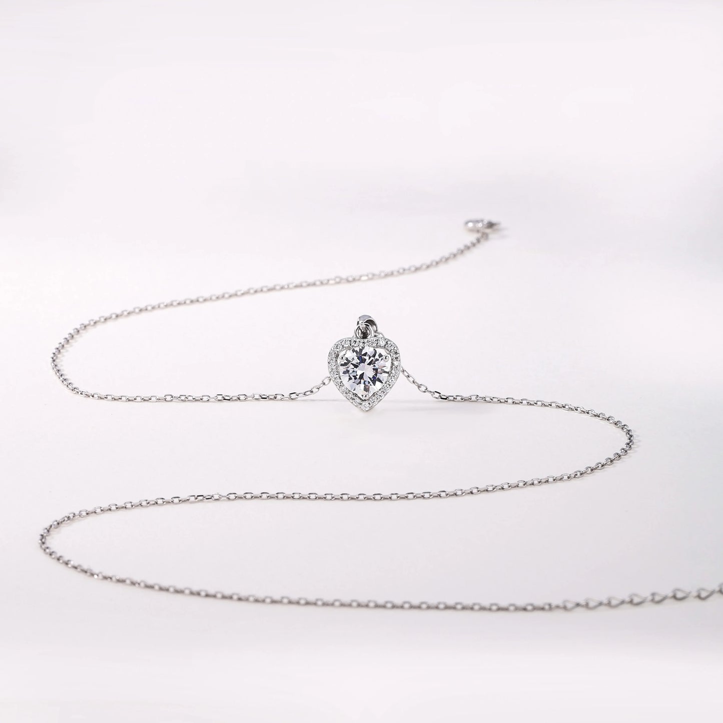 925 Sterling Silver 5A Round Cubic Zirconia Heart Pendant Women