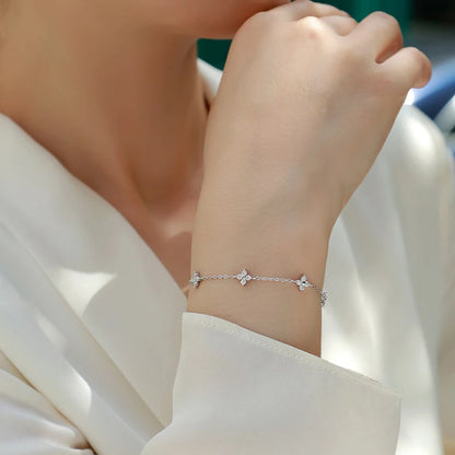 925 Silver Classic Style Round Brilliant Cut Bracelet