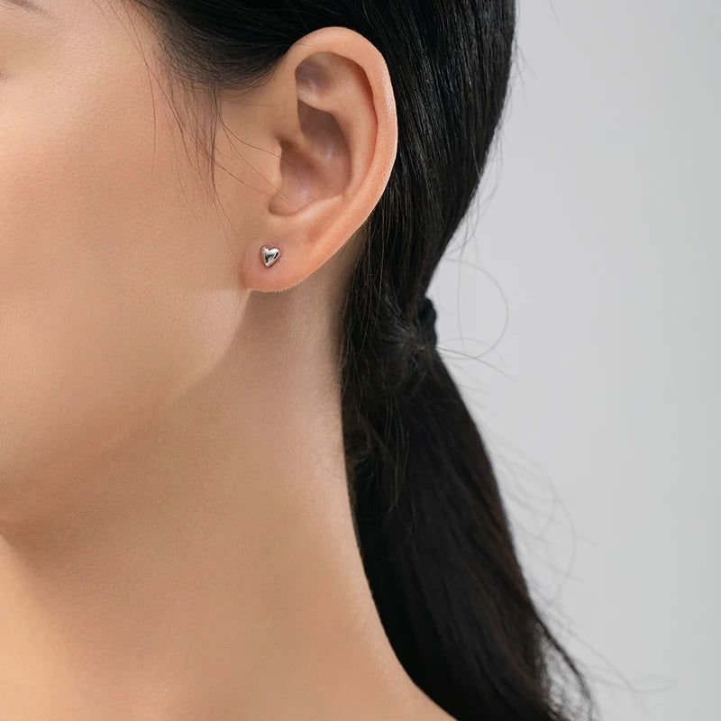 925 Sterling Silver Simple Heart Stud Earrings - Kimiko